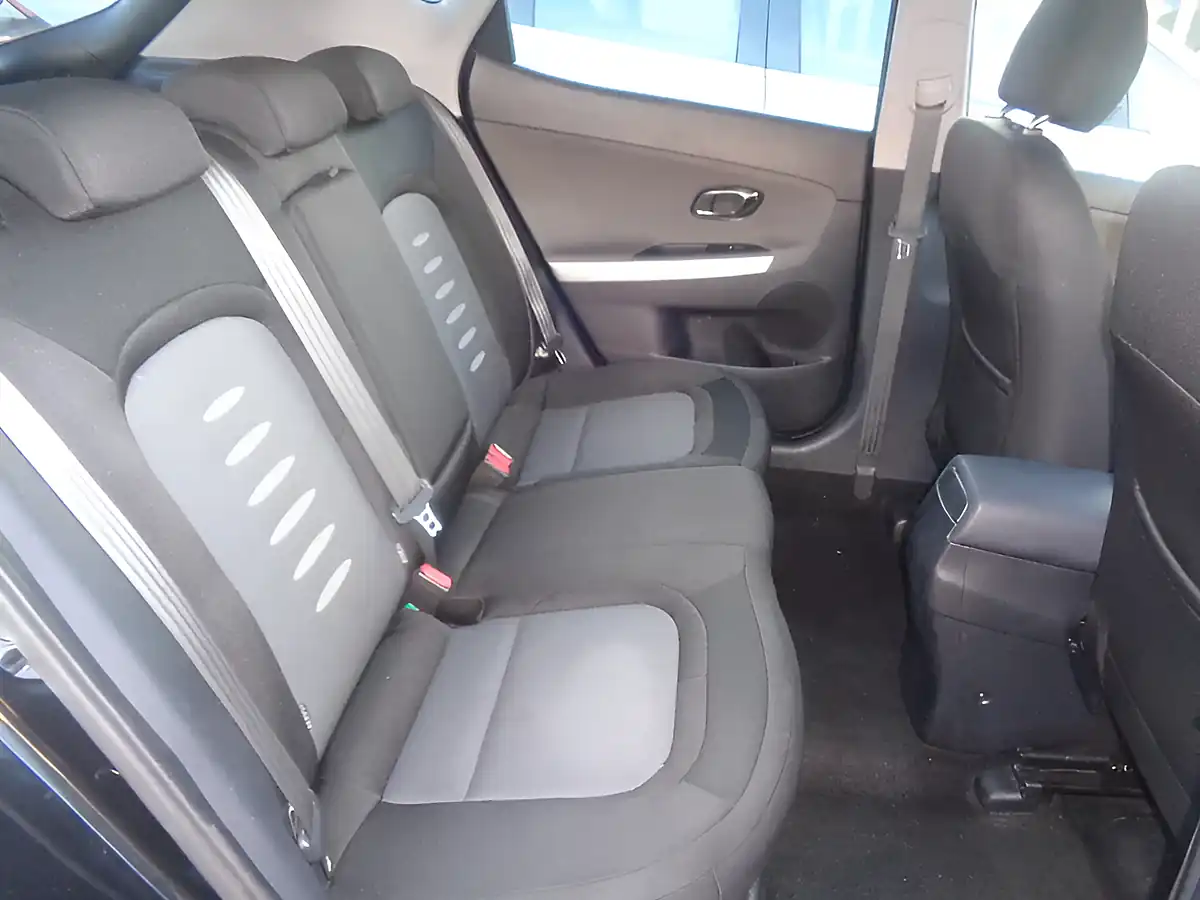 Used 2015 Kia Ceed Ecodynamics 2 Black - Interior and Exterior details 11