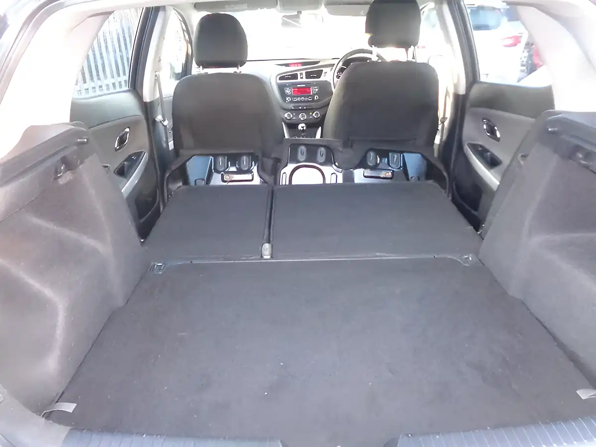 Used 2015 Kia Ceed Ecodynamics 2 Black - Interior and Exterior details 15