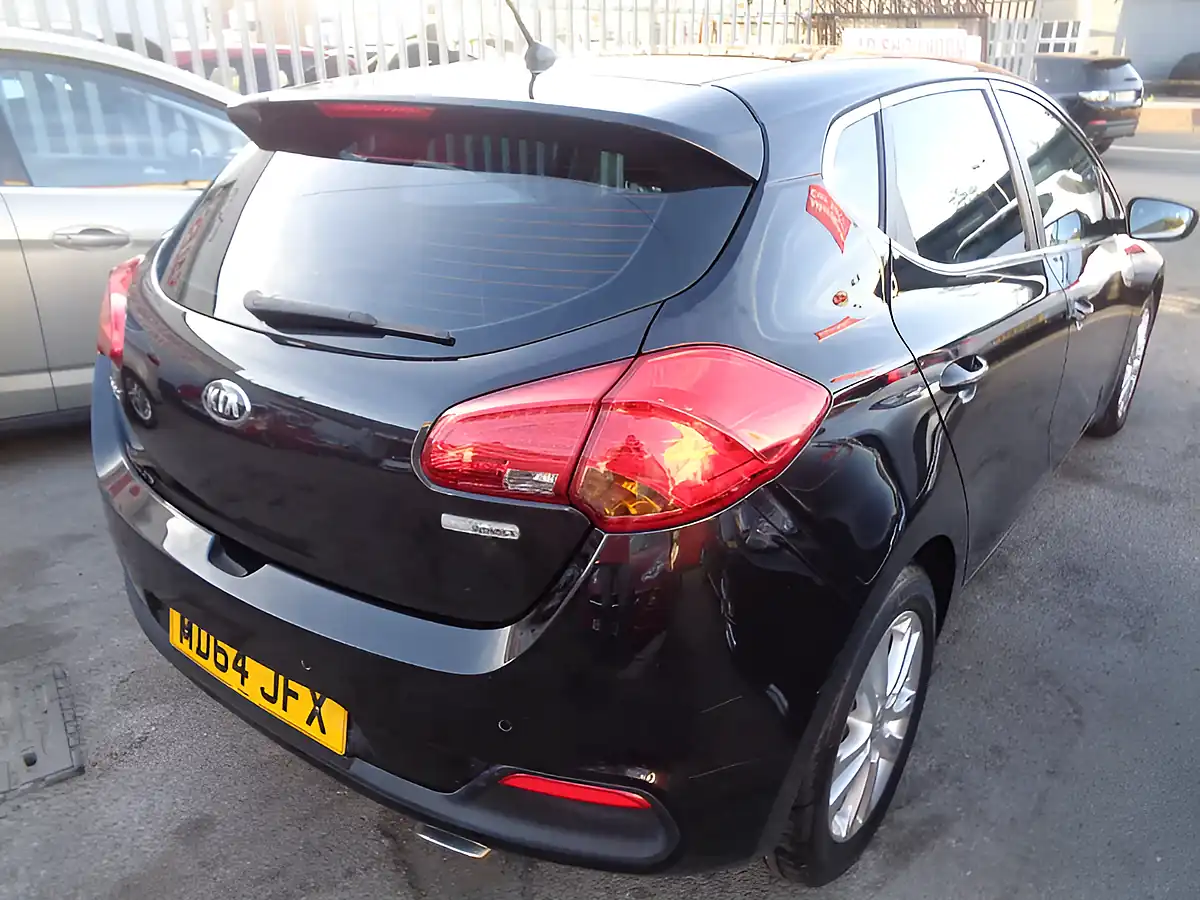 Used 2015 Kia Ceed Ecodynamics 2 Black - Interior and Exterior details 4