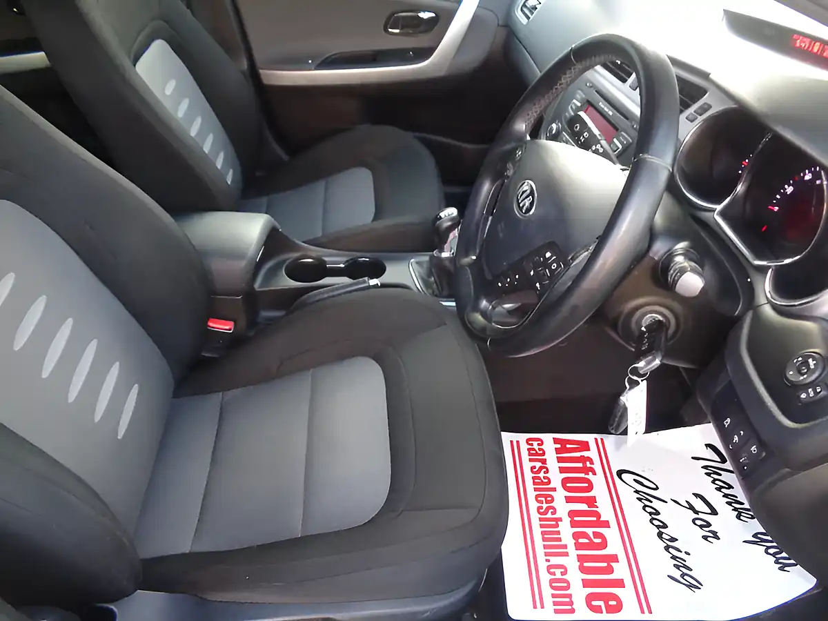 Used 2015 Kia Ceed Ecodynamics 2 Black - Interior and Exterior details 5