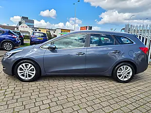 Used 2015 Kia Ceed Ecodynamics 2 Blue - Interior and Exterior details 20