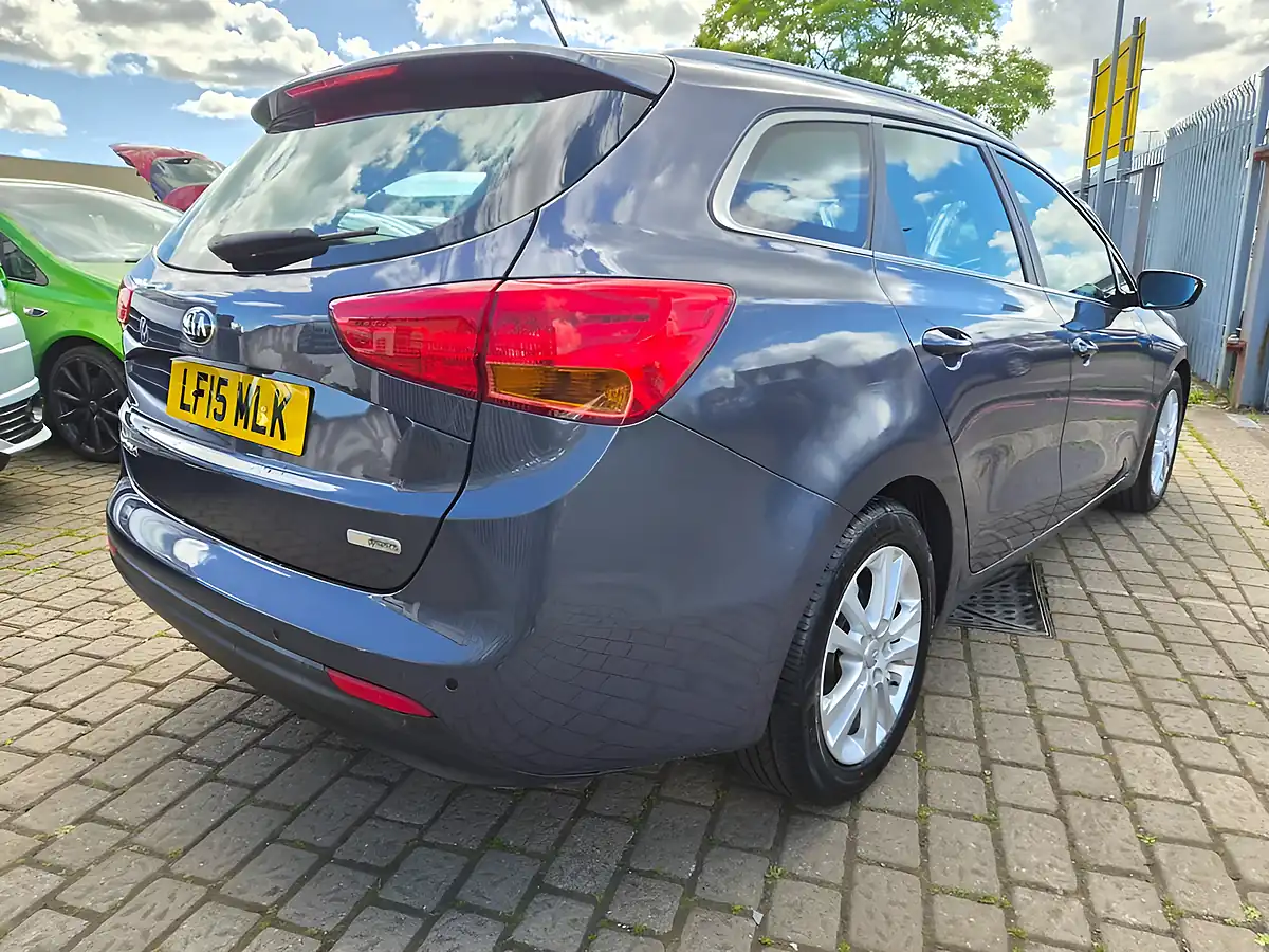 Used 2015 Kia Ceed Ecodynamics 2 Blue - Interior and Exterior details 6