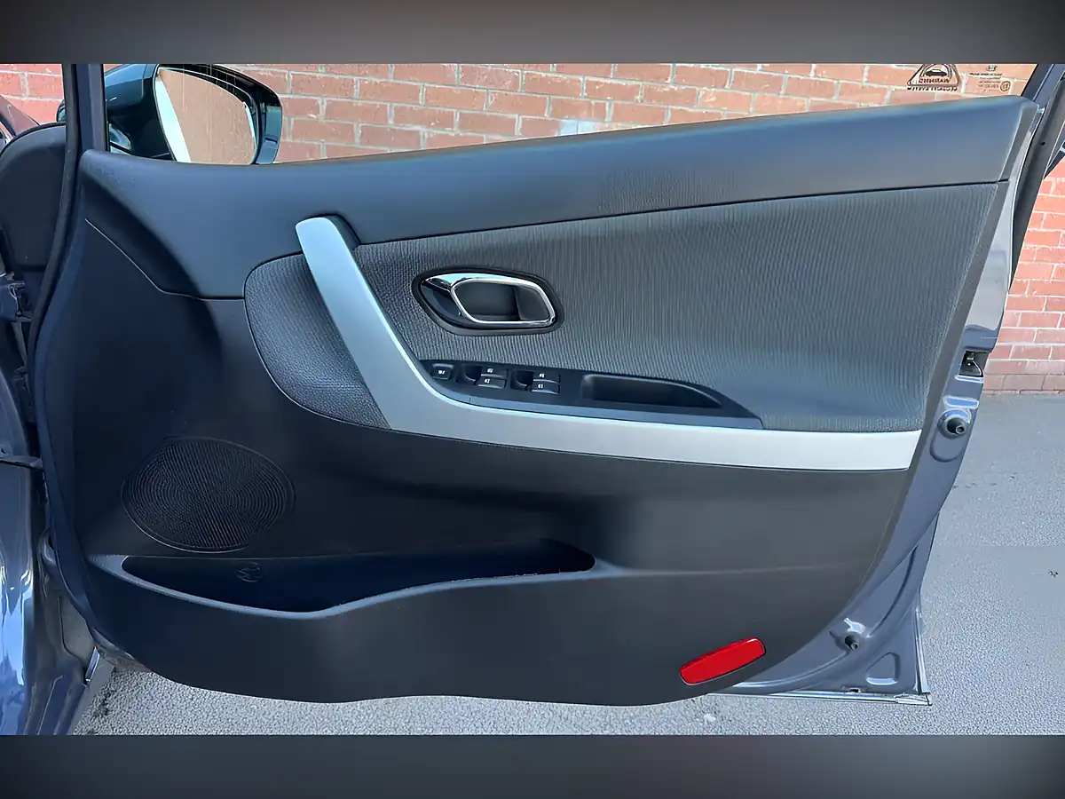 Used 2015 Kia Ceed Ecodynamics 2 Blue - Interior and Exterior details 10