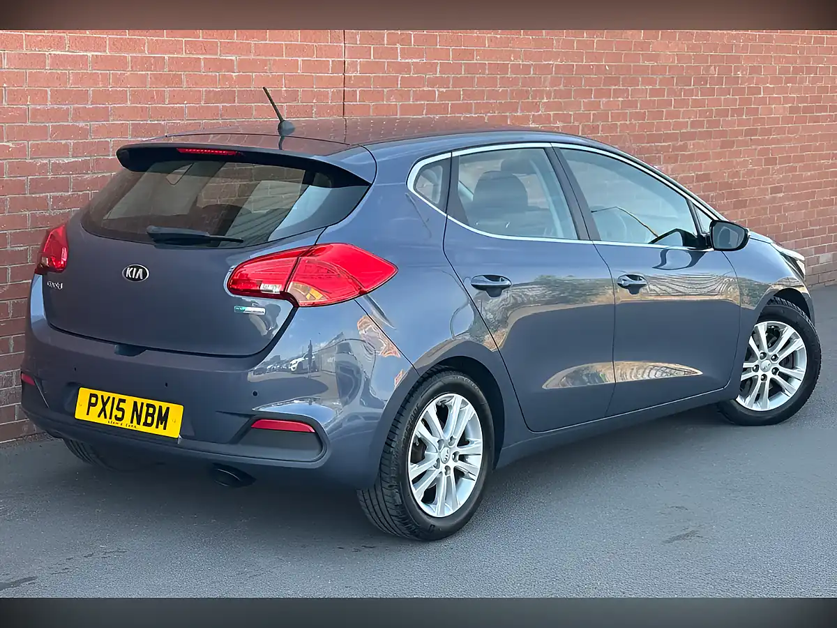 Used 2015 Kia Ceed Ecodynamics 2 Blue - Interior and Exterior details 3