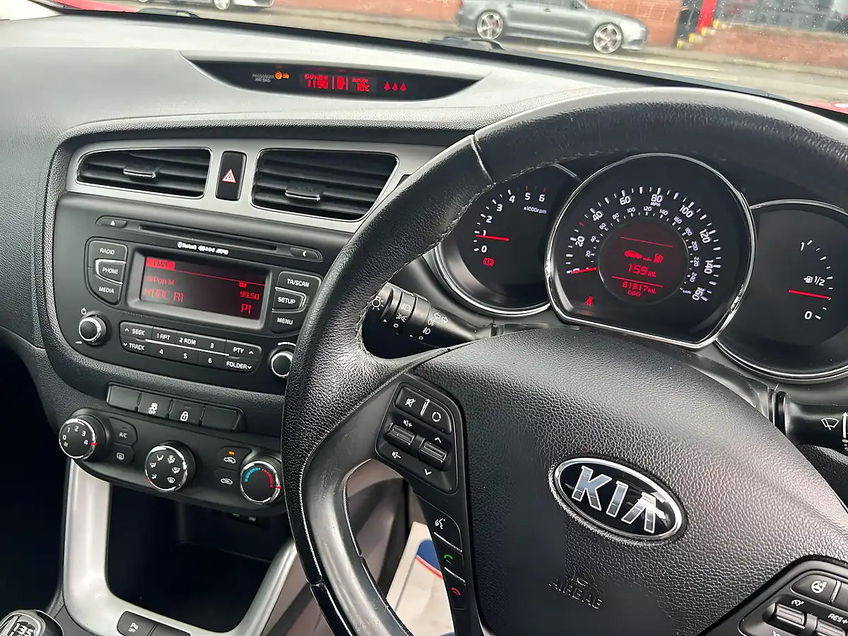 Used 2015 Kia Ceed Ecodynamics 2 Red - Interior and Exterior details 10