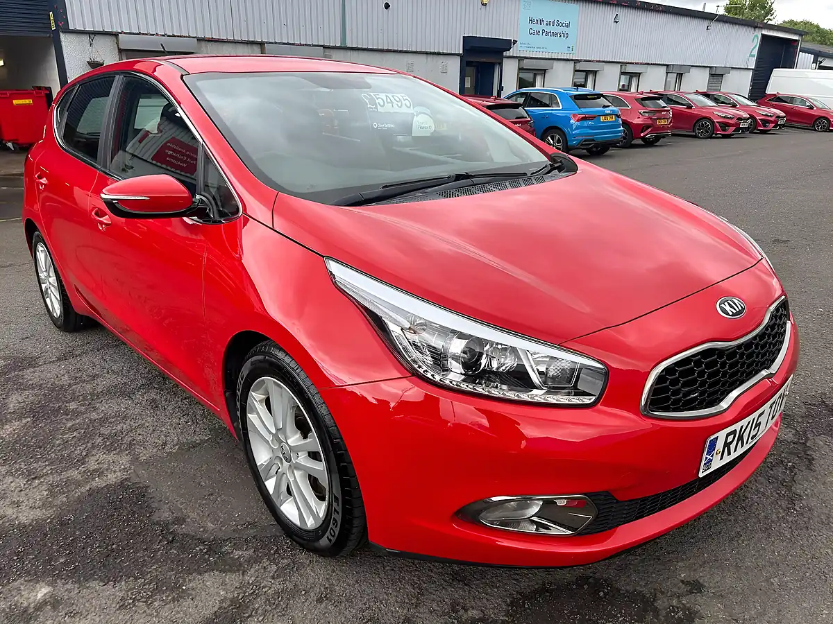 Used 2015 Kia Ceed Ecodynamics 2 Red - Interior and Exterior details 3