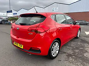 Used 2015 Kia Ceed Ecodynamics 2 Red - Interior and Exterior details 4