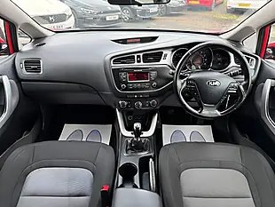 Used 2015 Kia Ceed Ecodynamics 2 Sportswagon Red - Interior and Exterior details 3
