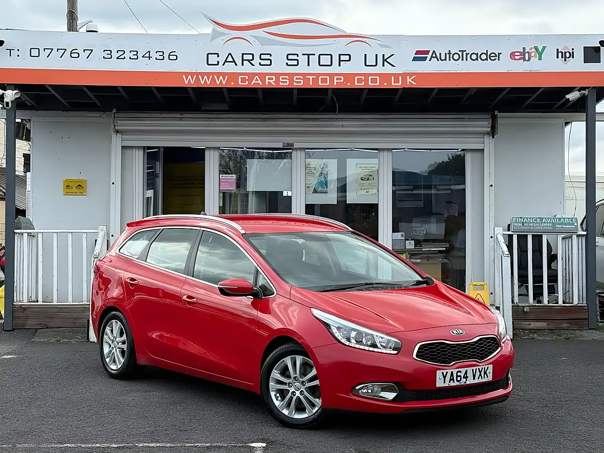 Used 2015 Kia Ceed Ecodynamics 2 Sportswagon Red - Interior and Exterior details 5