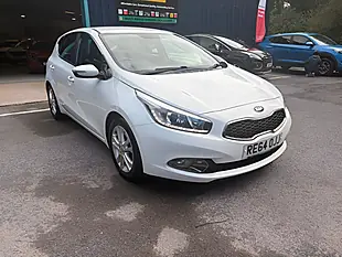 Used 2015 Kia Ceed Ecodynamics 2 White - Interior and Exterior details 7