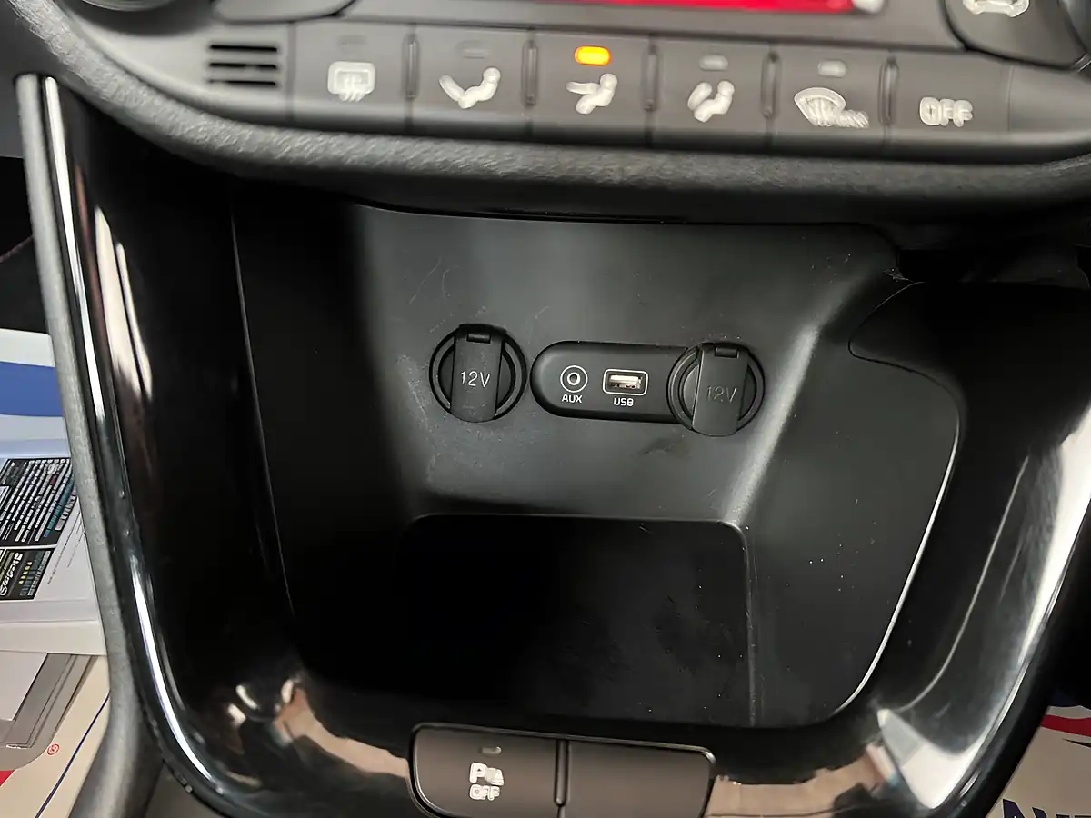 Used 2015 Kia Ceed GT Red - Interior and Exterior details 15