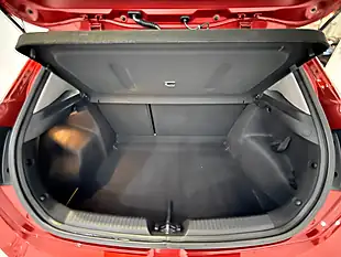 Used 2015 Kia Ceed VR7 Red - Interior and Exterior details 20