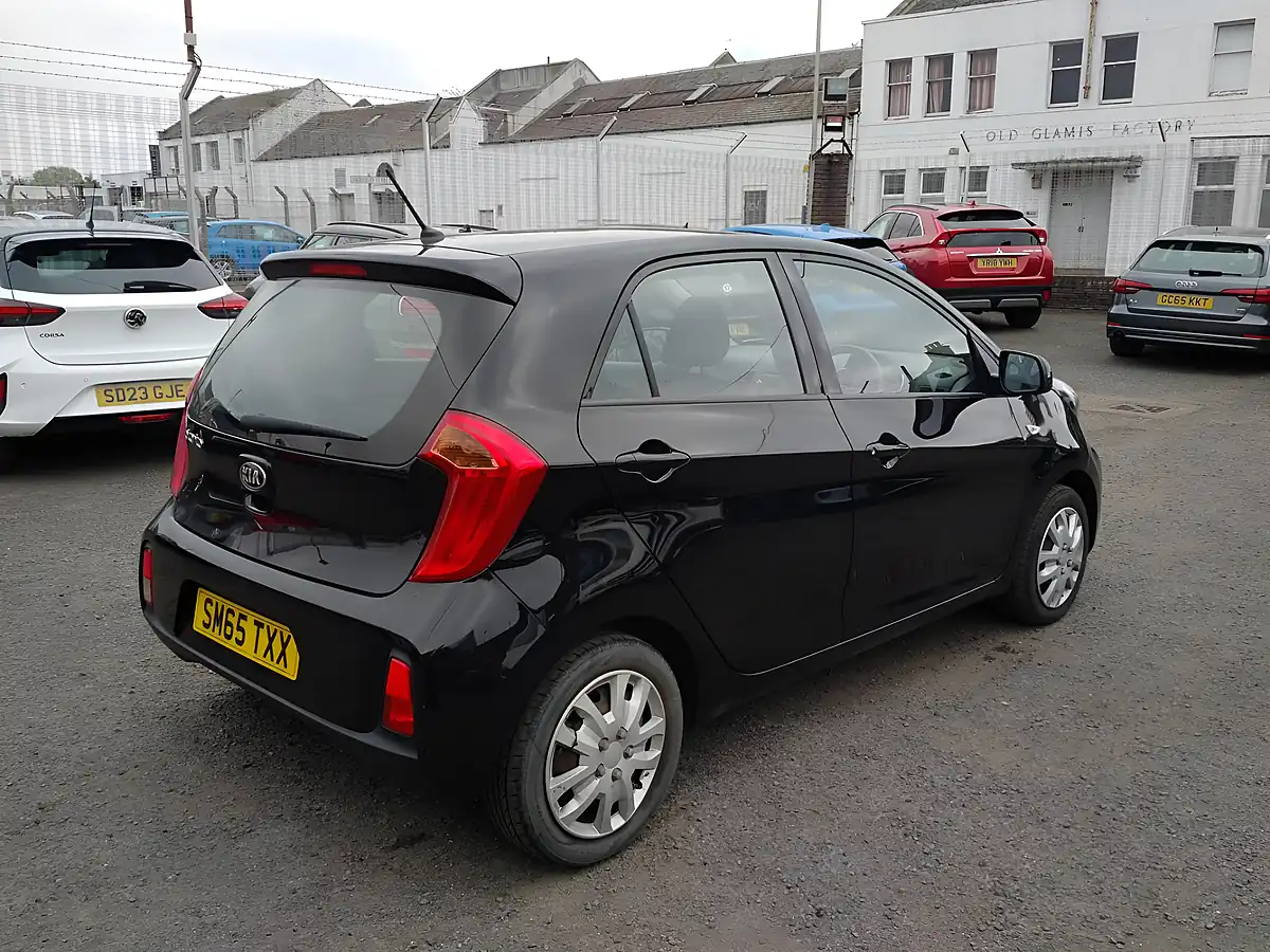 Used 2015 Kia Picanto 1 Black - Interior and Exterior details 3