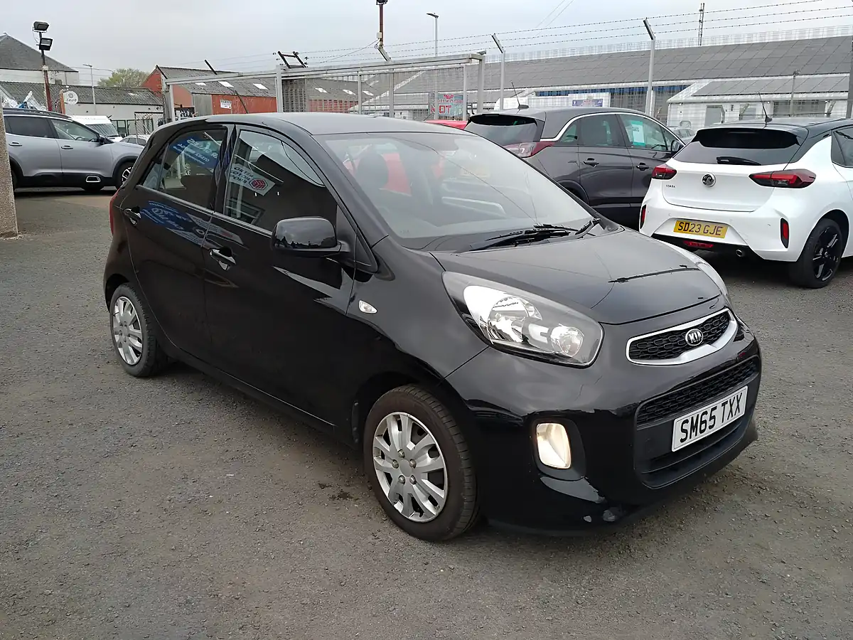 Used 2015 Kia Picanto 1 Black - Interior and Exterior details 5