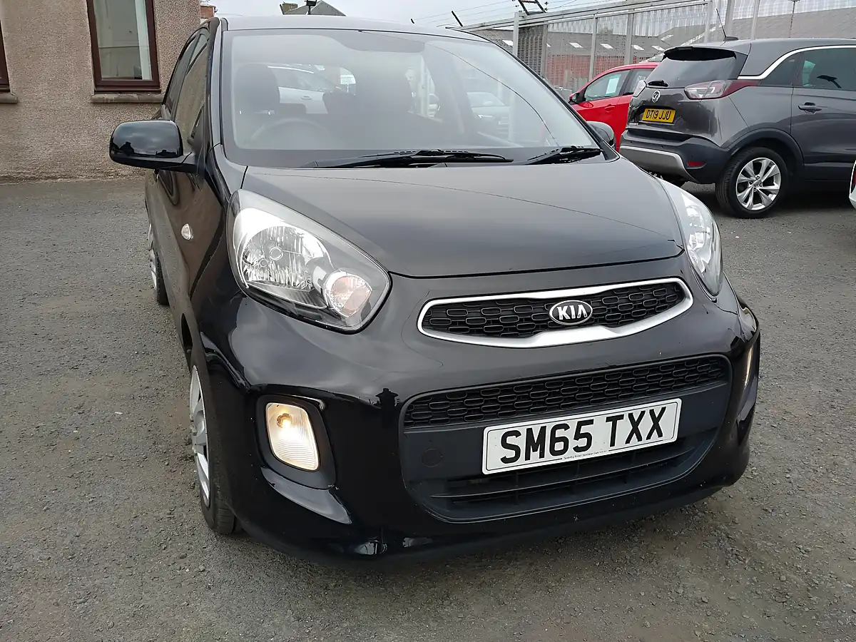 Used 2015 Kia Picanto 1 Black - Interior and Exterior details 6