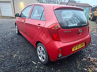 Used 2015 Kia Picanto 1 Red - Interior and Exterior details 7