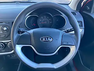 Used 2015 Kia Picanto 1 Red - Interior and Exterior details 17