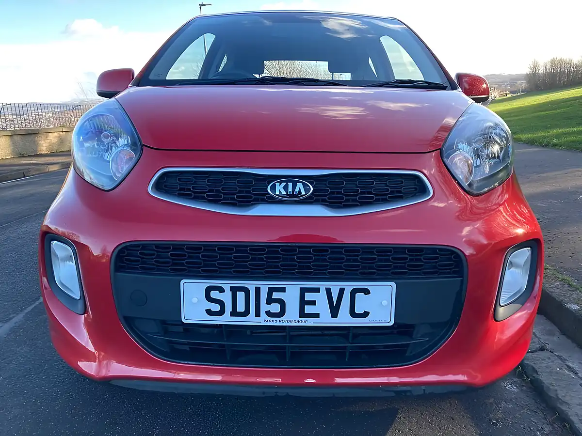 Used 2015 Kia Picanto 1 Red - Interior and Exterior details 8