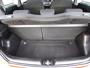 Used 2015 Kia Picanto 1 Red - Interior and Exterior details 11