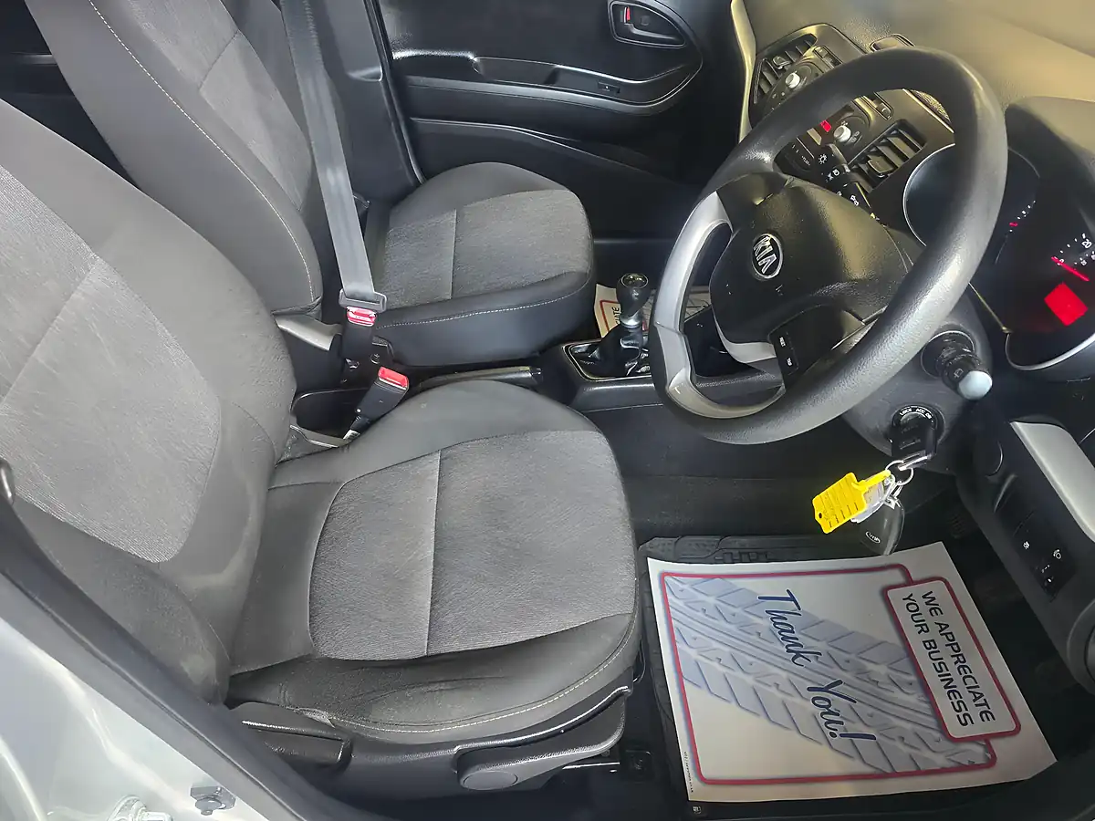 Used 2015 Kia Picanto 1 Silver - Interior and Exterior details 15