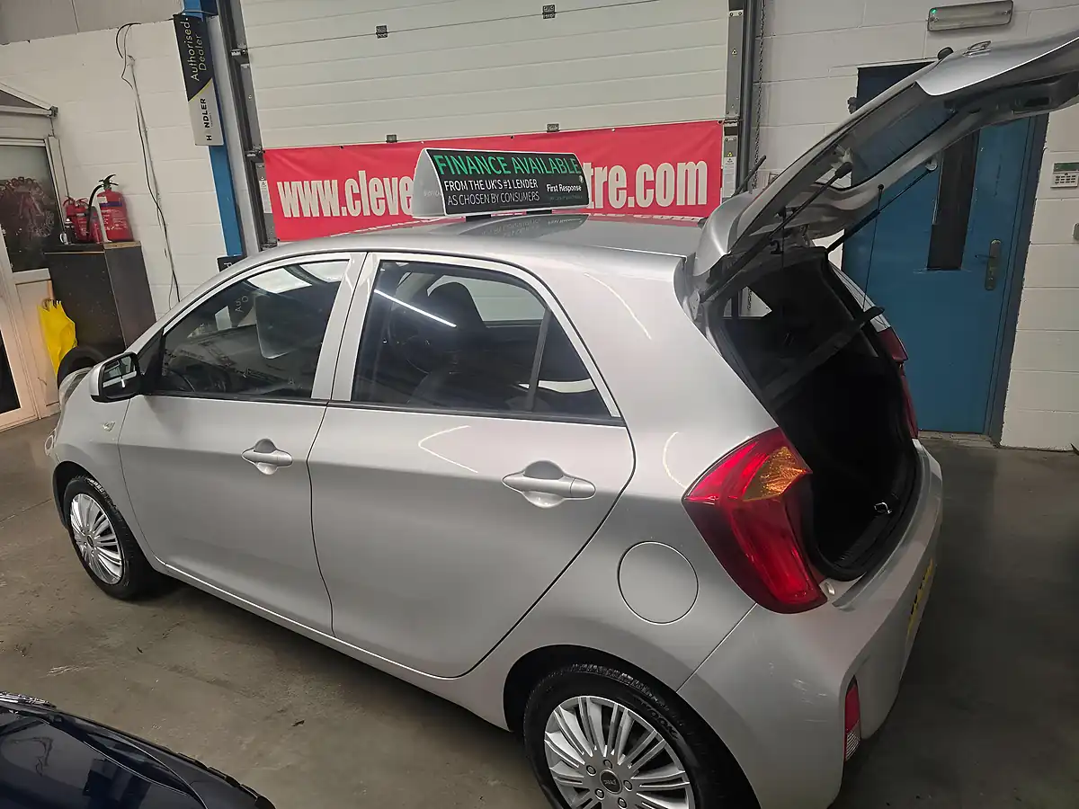 Used 2015 Kia Picanto 1 Silver - Interior and Exterior details 5