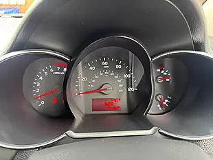 Used 2015 Kia Picanto 1 White - Interior and Exterior details 13