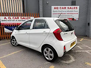Used 2015 Kia Picanto 1 White - Interior and Exterior details 5