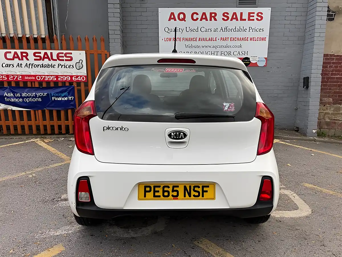 Used 2015 Kia Picanto 1 White - Interior and Exterior details 6