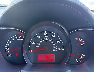 Used 2015 Kia Picanto 2 Blaze Red - Interior and Exterior details 11