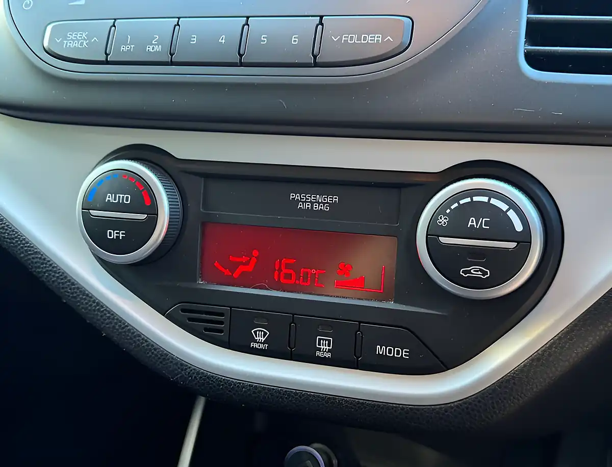 Used 2015 Kia Picanto 2 Blaze Red - Interior and Exterior details 15