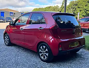 Used 2015 Kia Picanto 2 Blaze Red - Interior and Exterior details 5