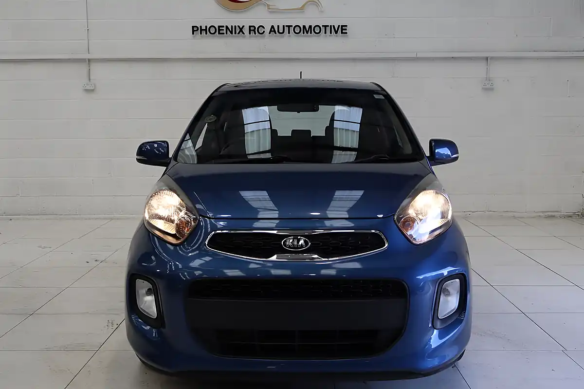 Used 2015 Kia Picanto 2 Blue - Interior and Exterior details 2