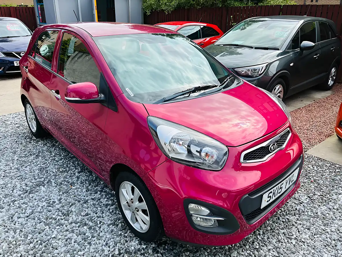 Used 2015 Kia Picanto 2 Pink - Interior and Exterior details 8