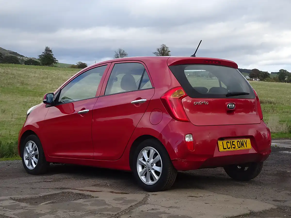 Used 2015 Kia Picanto 2 Red - Interior and Exterior details 3