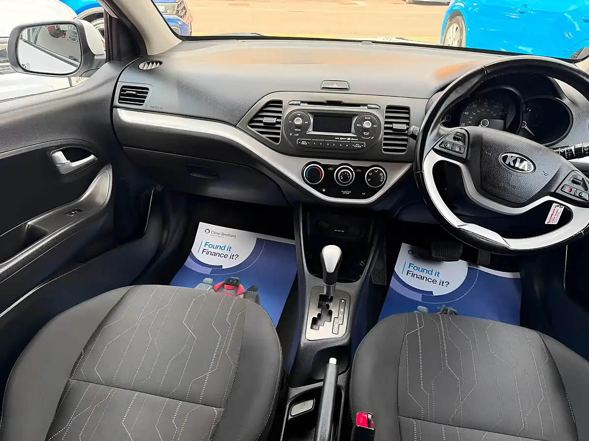 Used 2015 Kia Picanto 2 White - Interior and Exterior details 5