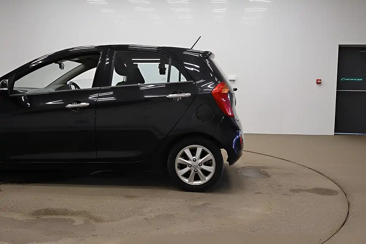 Used 2015 Kia Picanto Ecodynamics 2 Black - Interior and Exterior details 8