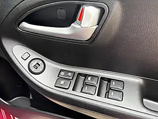 Used 2015 Kia Picanto Pink - Interior and Exterior details 10