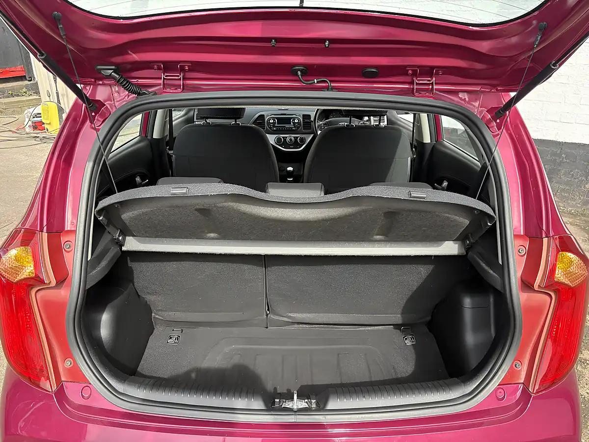 Used 2015 Kia Picanto Pink - Interior and Exterior details 11