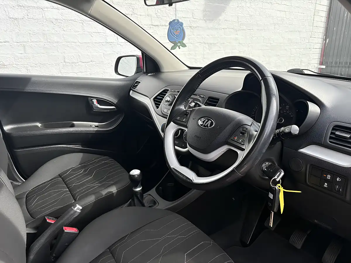 Used 2015 Kia Picanto Pink - Interior and Exterior details 15