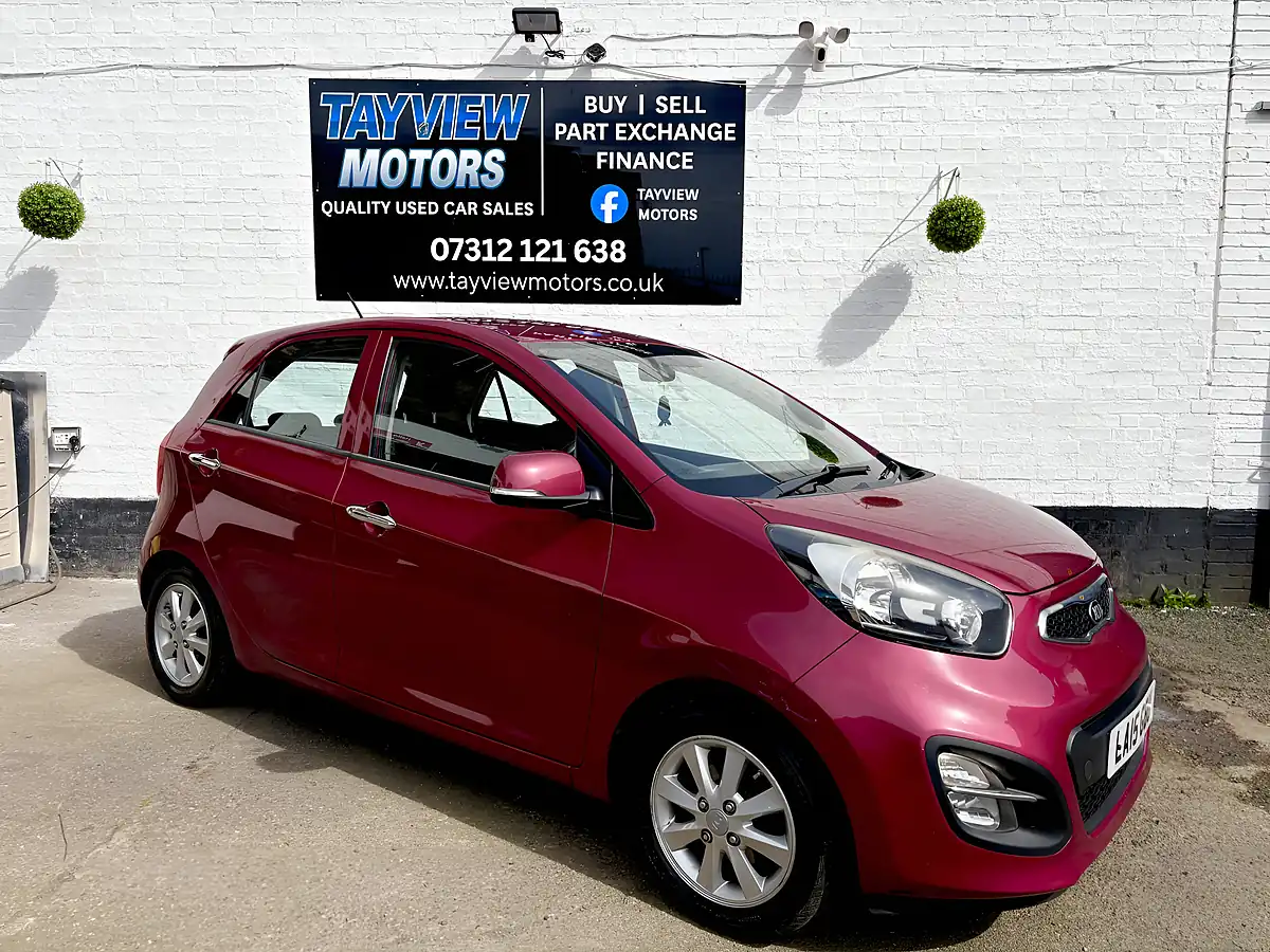 Used 2015 Kia Picanto Pink - Interior and Exterior details 2