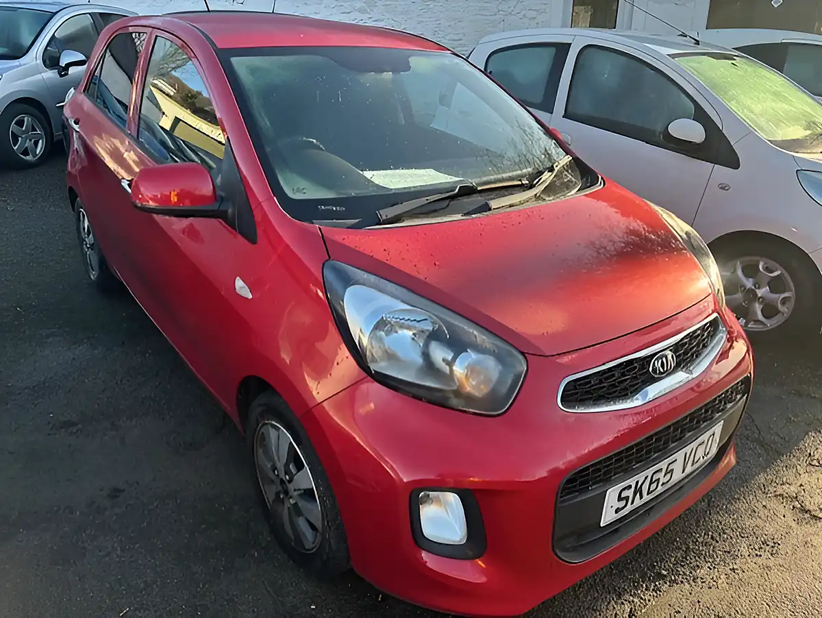 Used 2015 Kia Picanto SR7 Red - Front View