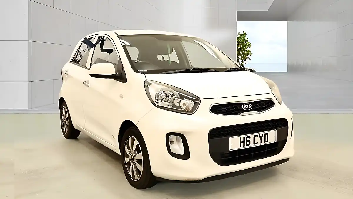 Used 2015 Kia Picanto SR7 White - Front View
