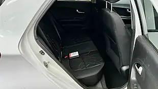 Used 2015 Kia Picanto SR7 White - Interior and Exterior details 11