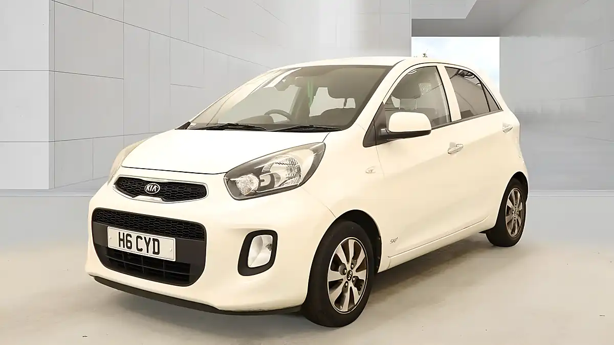 Used 2015 Kia Picanto SR7 White - Interior and Exterior details 3