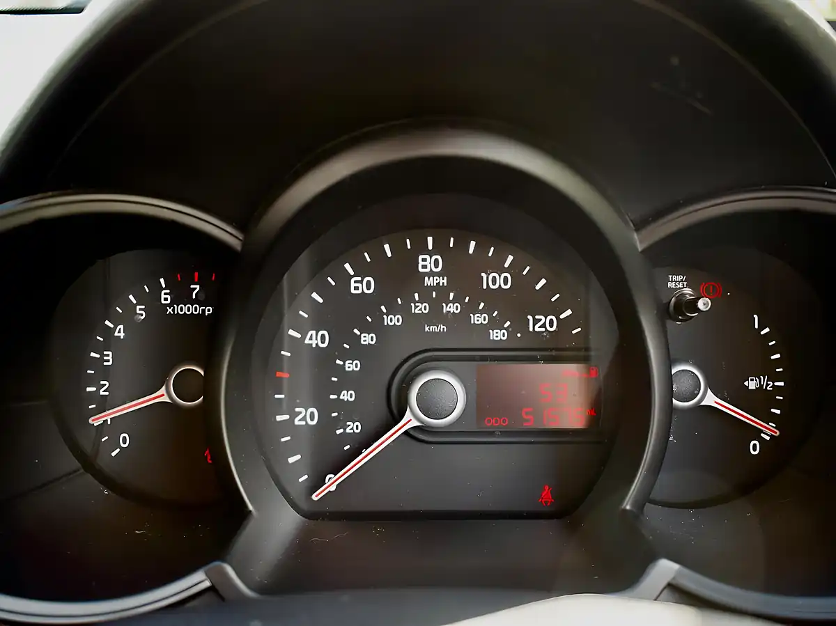 Used 2015 Kia Picanto VR7 Black - Interior and Exterior details 10