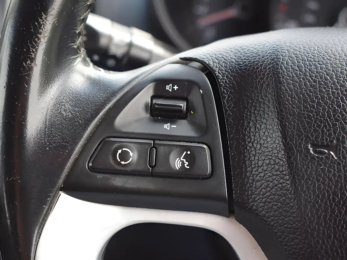 Used 2015 Kia Picanto VR7 Black - Interior and Exterior details 11