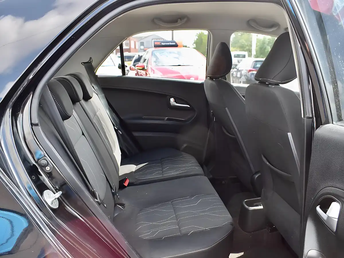 Used 2015 Kia Picanto VR7 Black - Interior and Exterior details 13