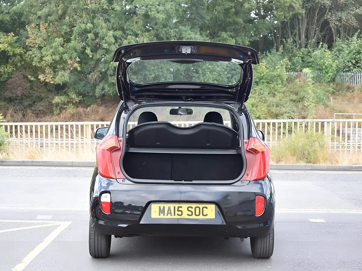 Used 2015 Kia Picanto VR7 Black - Interior and Exterior details 7