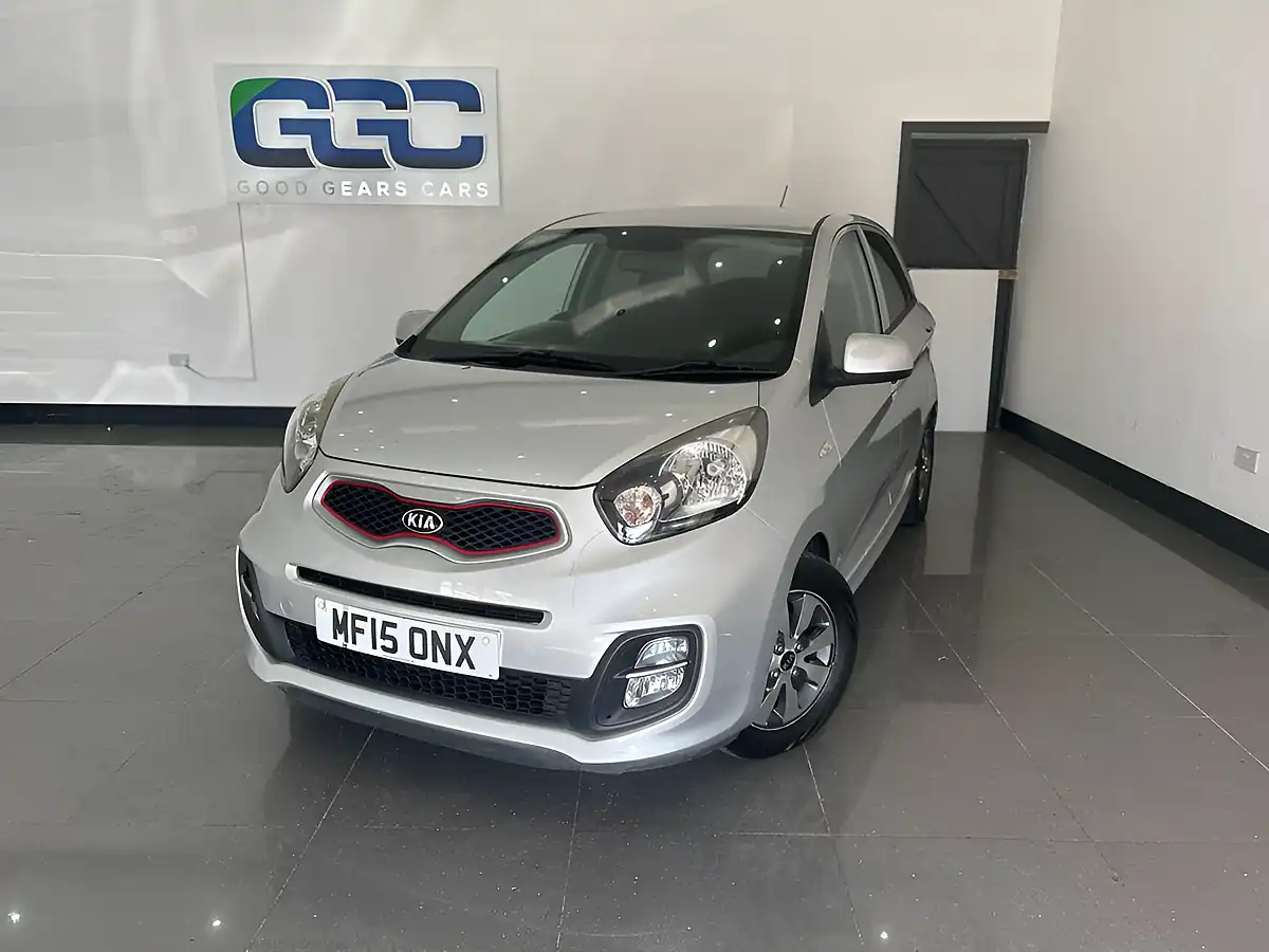 Used 2015 Kia Picanto VR7 Silver - Interior and Exterior details 4