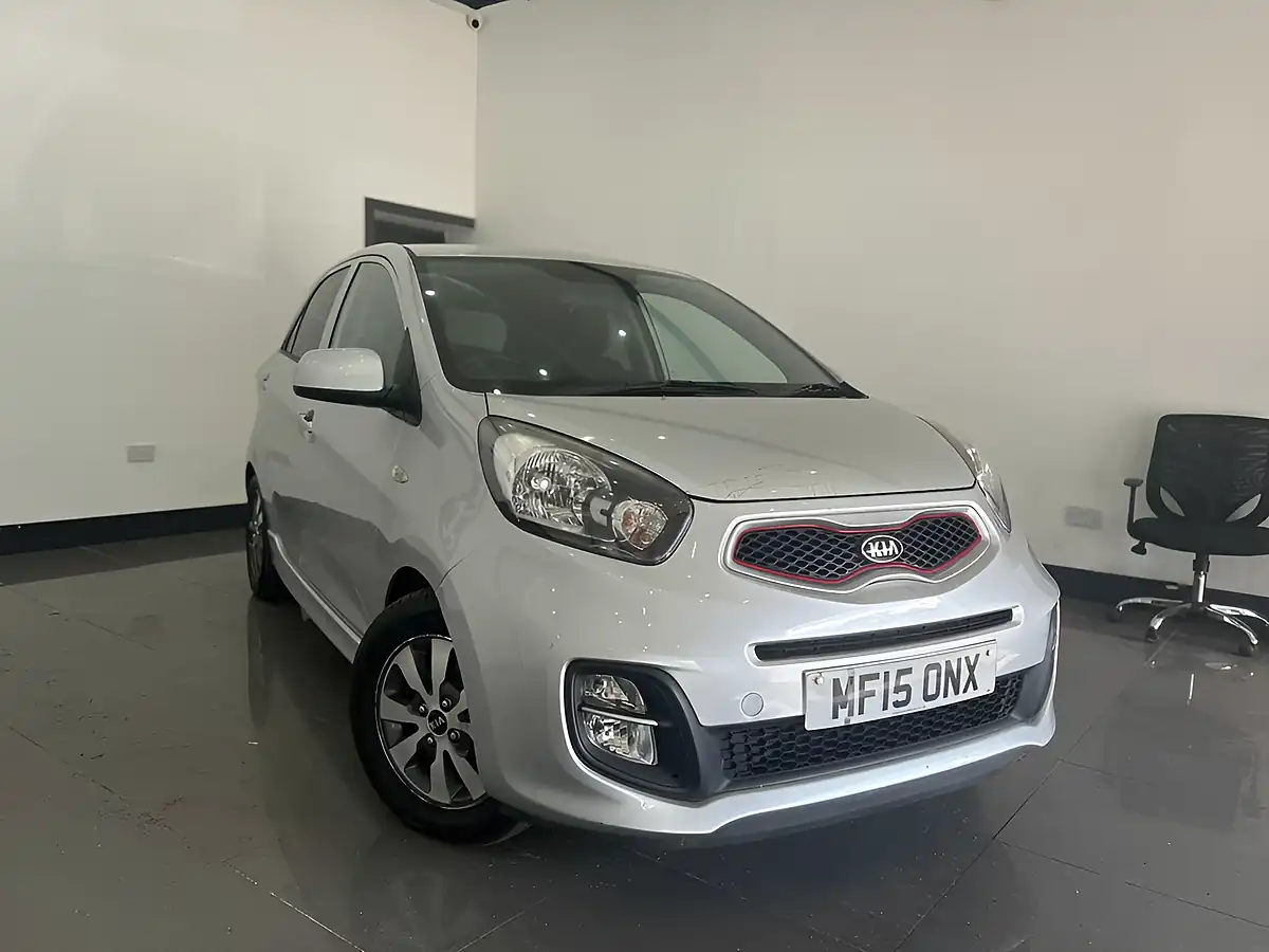 Used 2015 Kia Picanto VR7 Silver - Interior and Exterior details 6